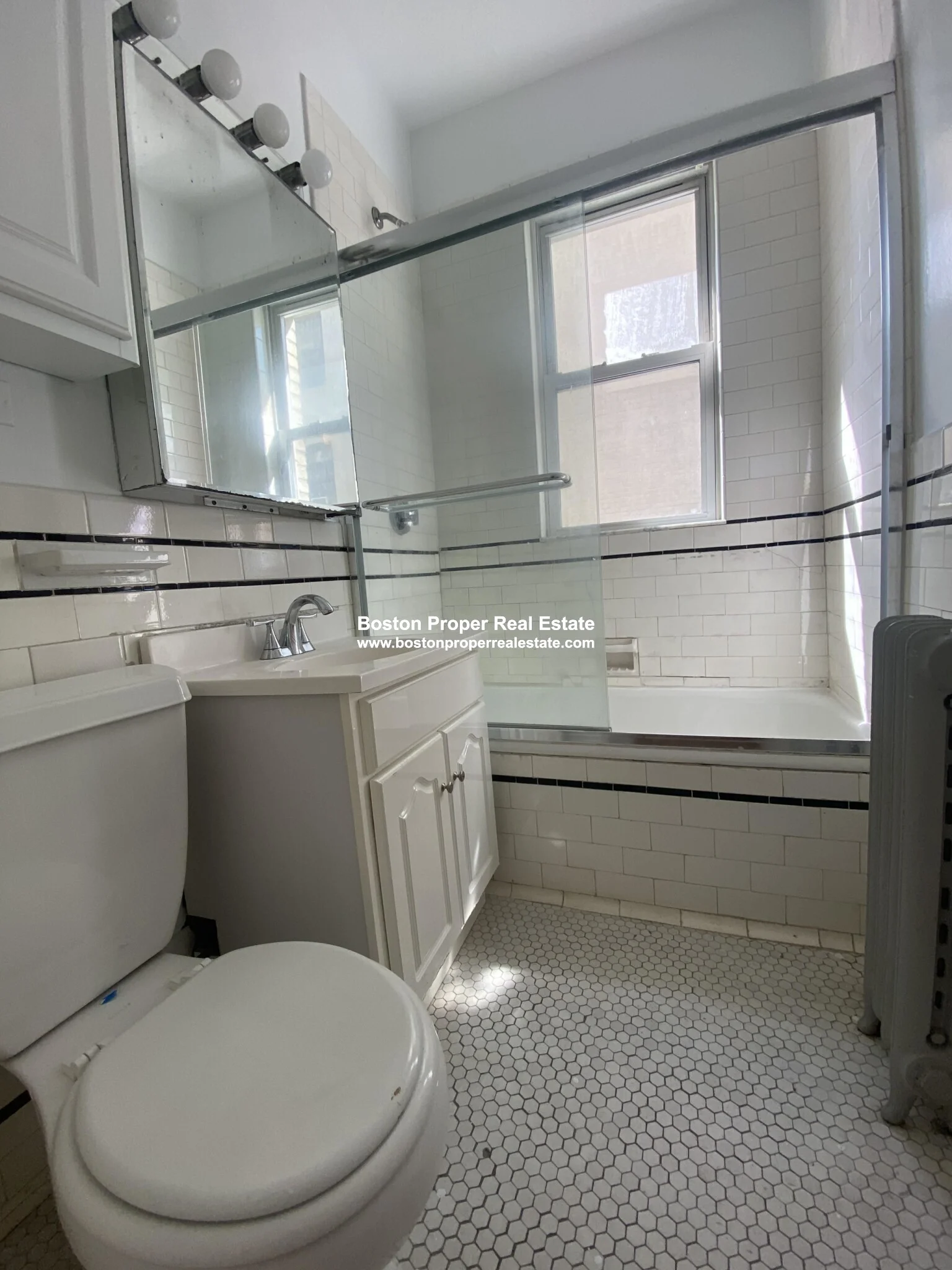3 bed, 1 bath apartment for rent at 19 Melvin Ave Unit 14, Brighton — photo 20 of 22