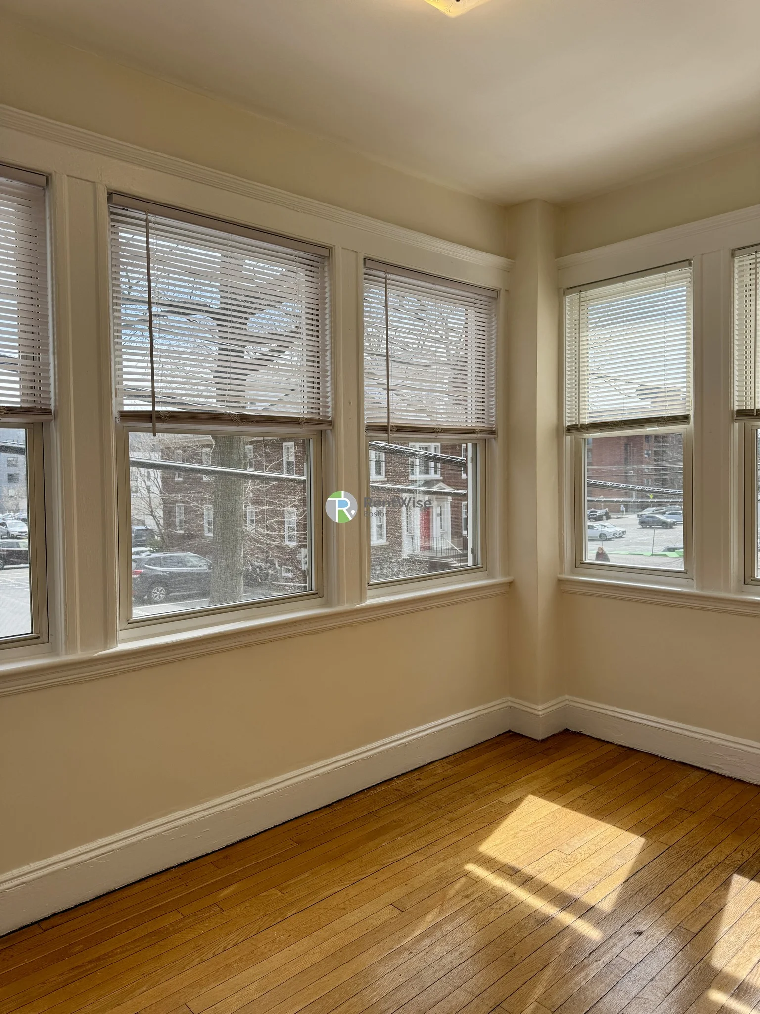 3 bed, 1 bath apartment for rent at 19 Melvin Ave Unit 4, Brighton — photo 11 of 28