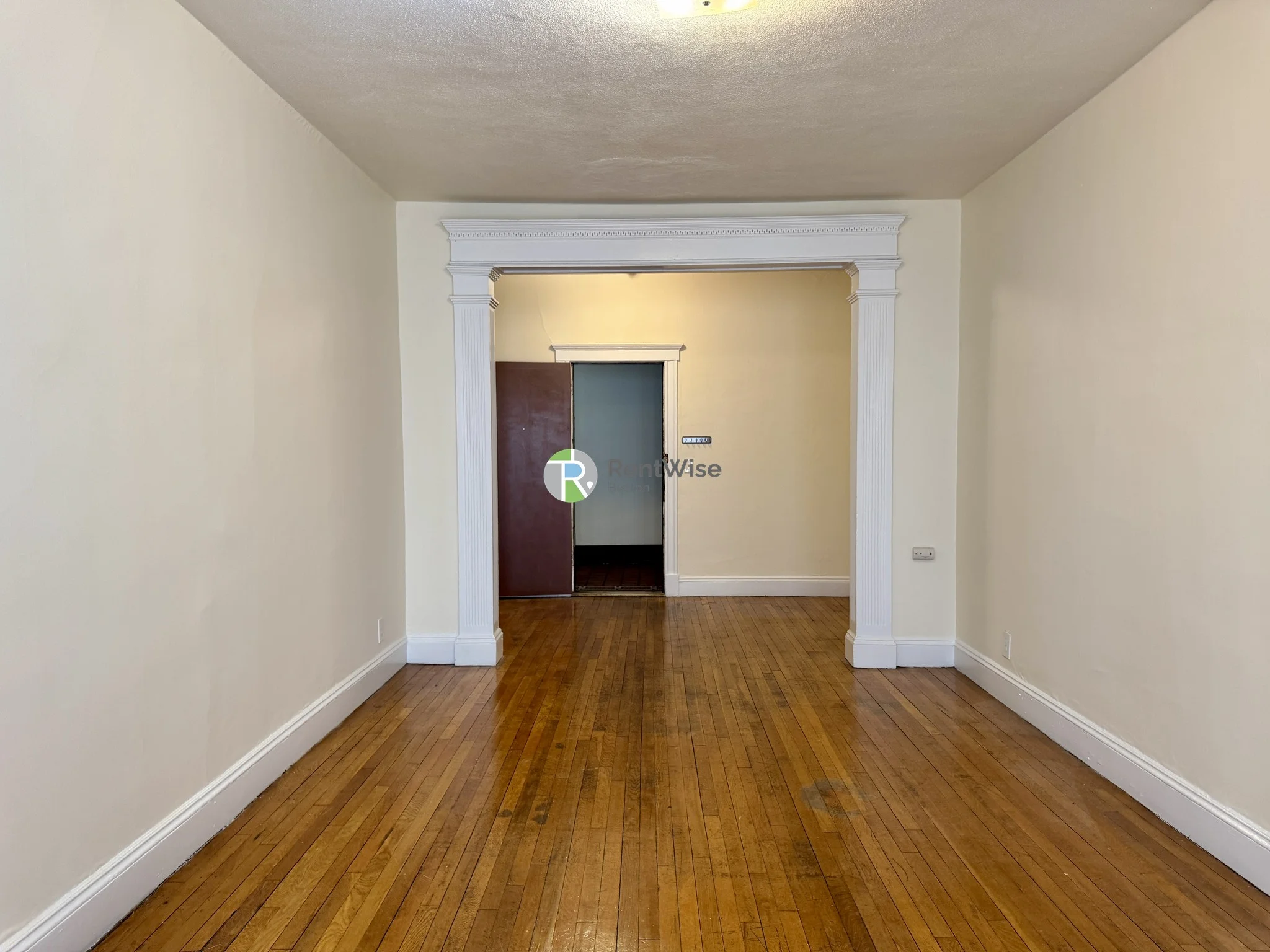 3 bed, 1 bath apartment for rent at 19 Melvin Ave Unit 4, Brighton — photo 21 of 28