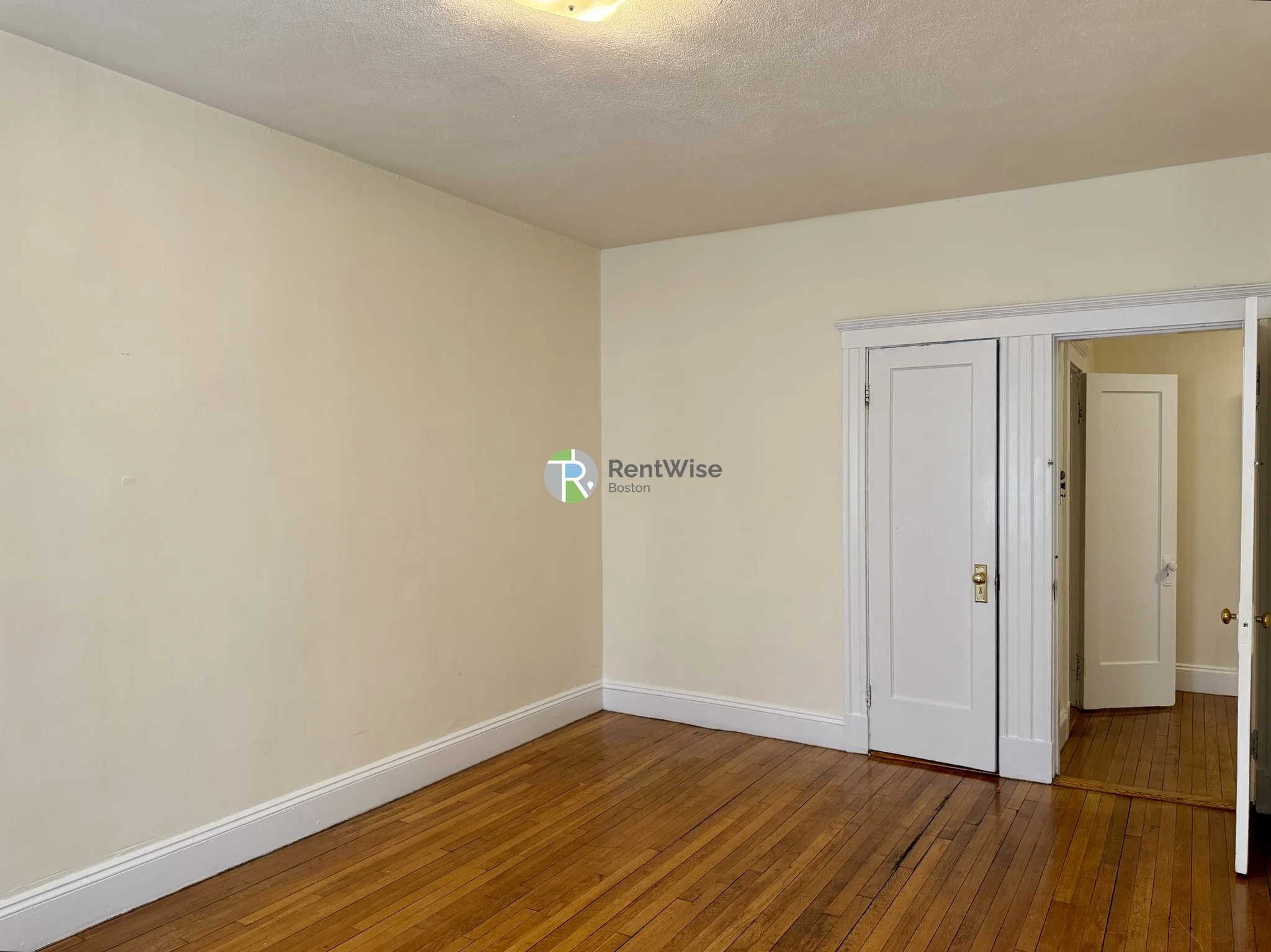 3 bed, 1 bath apartment for rent at 19 Melvin Ave Unit 4, Brighton — photo 22 of 28