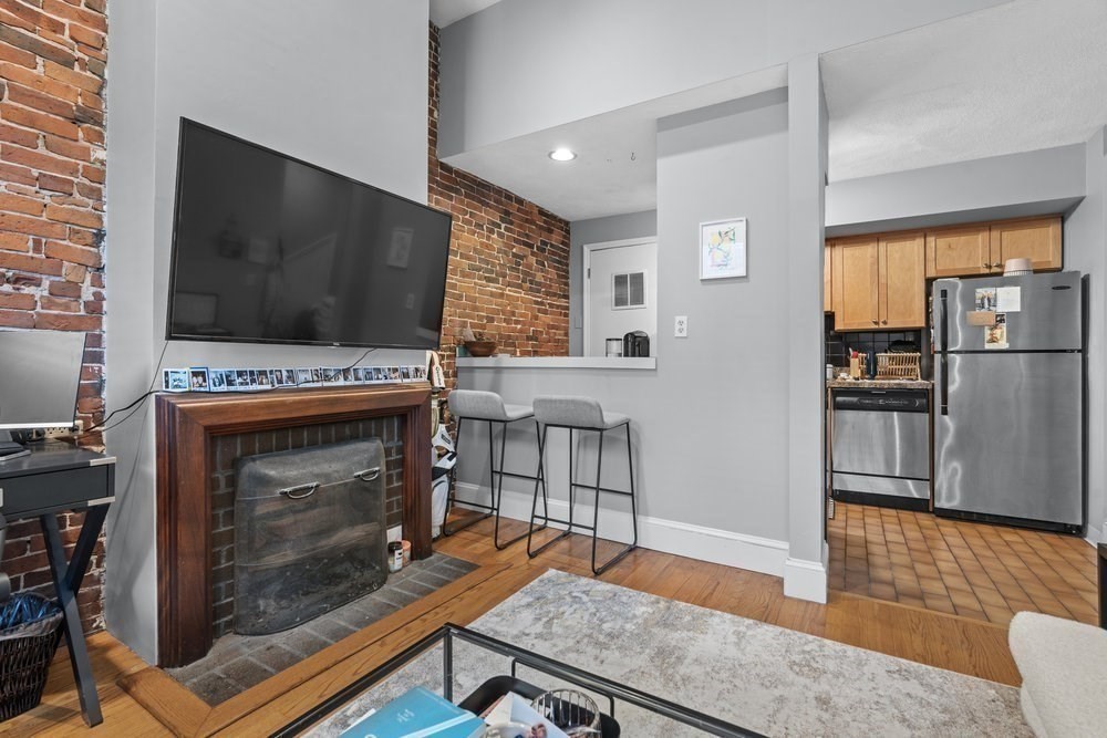 1 bed, 1 bath apartment for rent at 19 Milford St Unit 2, South End — photo 5 of 16
