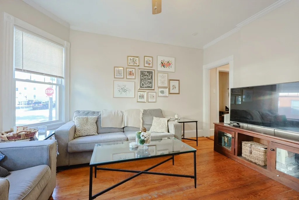 2 bed, 2 bath apartment for rent at 19 O St Unit 1, South Boston — photo 4 of 13
