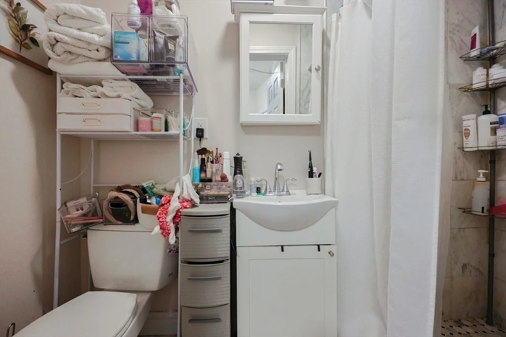 2 bed, 2 bath apartment for rent at 19 O St Unit 1, South Boston — photo 9 of 13