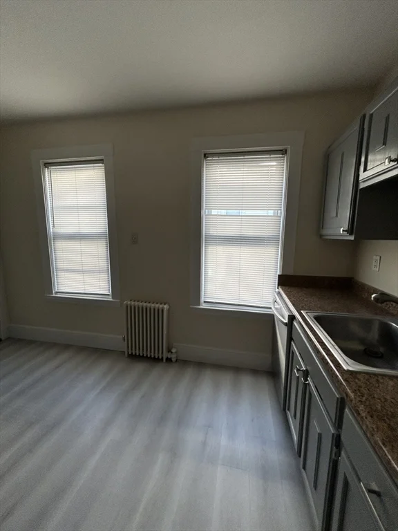 3 bed, 1 bath apartment for rent at 19 Oakland Unit 19, Watertown — photo 9 of 23