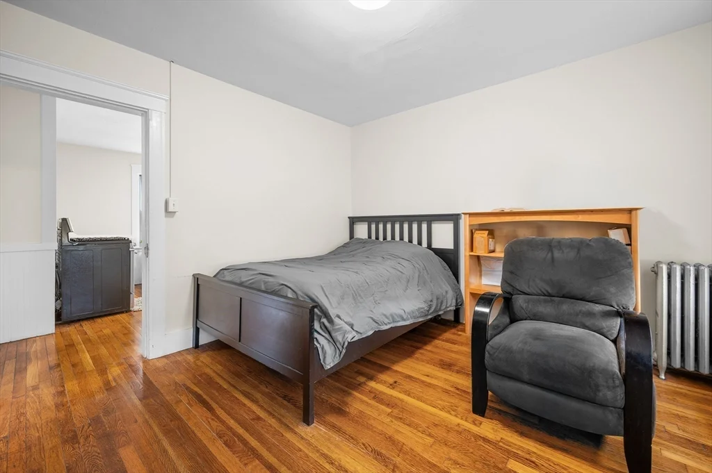 3 bed, 1 bath apartment for rent at 19 Oliver St Unit 2, Milford — photo 11 of 14