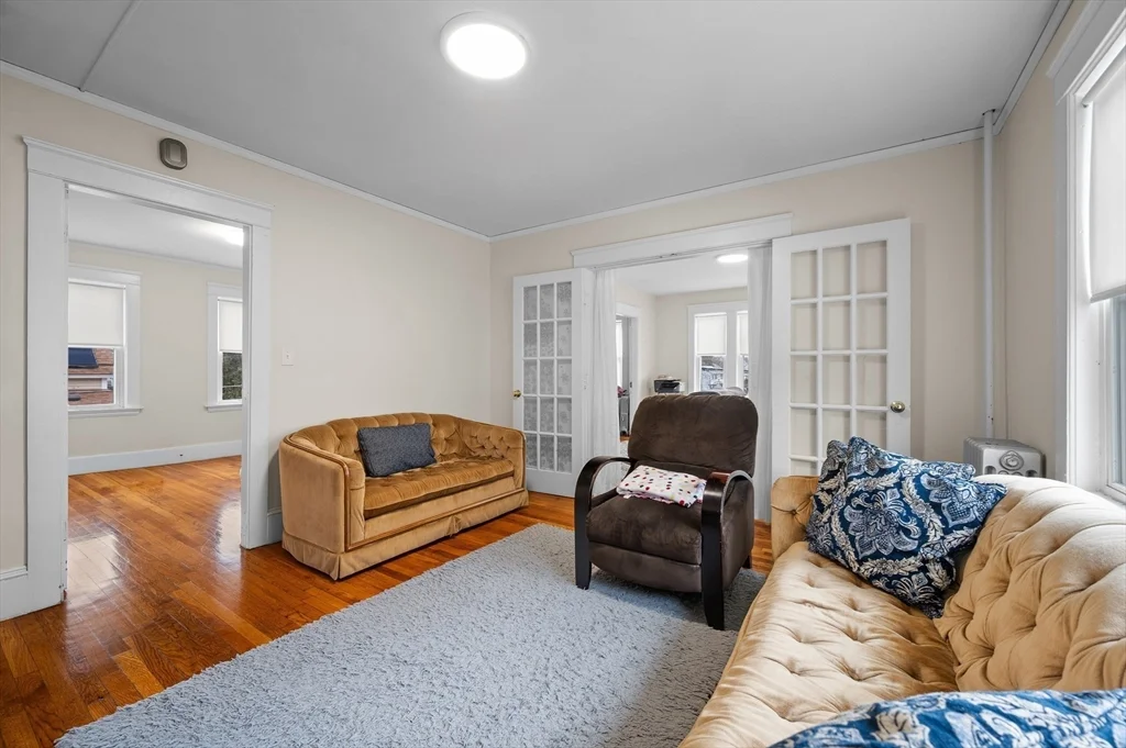 3 bed, 1 bath apartment for rent at 19 Oliver St Unit 2, Milford — photo 7 of 14