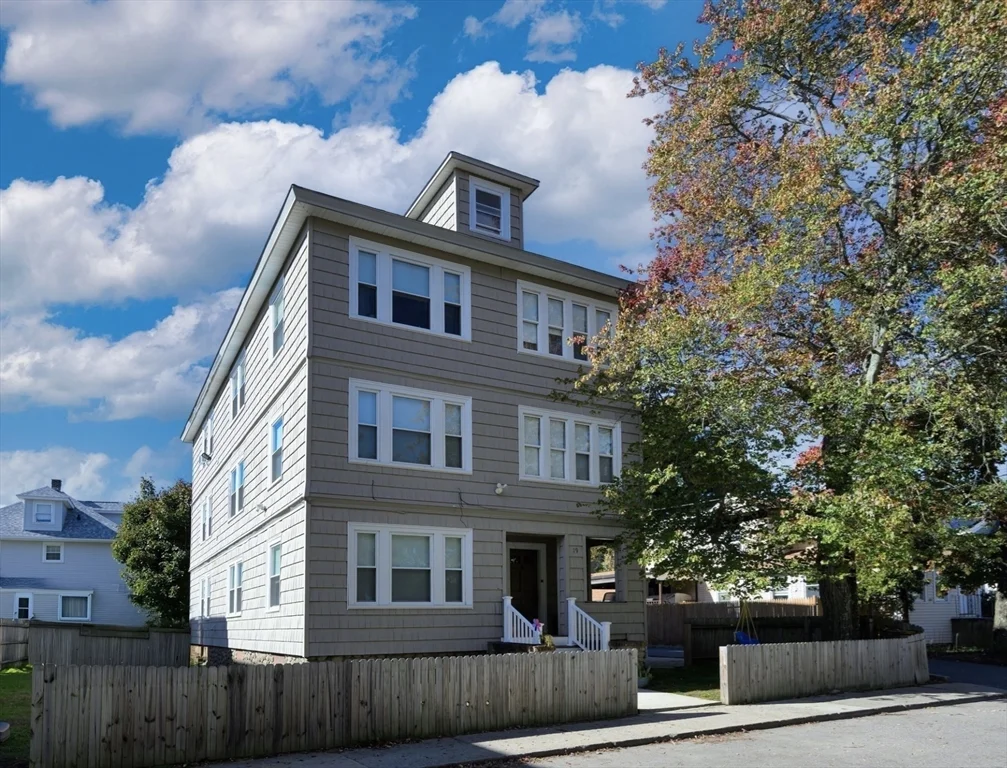 3 bed, 1 bath apartment for rent at 19 Oliver St Unit 2, Milford — photo 1 of 14