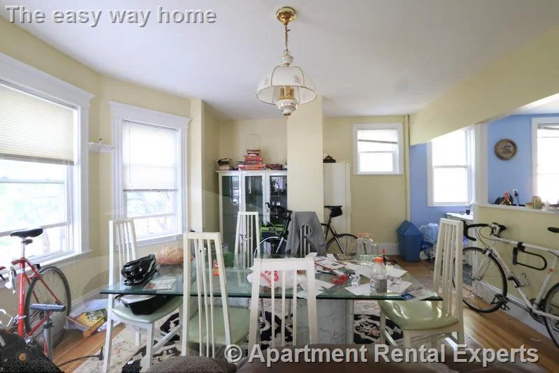 3 bed, 1 bath apartment for rent at 19 Park Ave Unit 2, Davis Square — photo 6 of 18