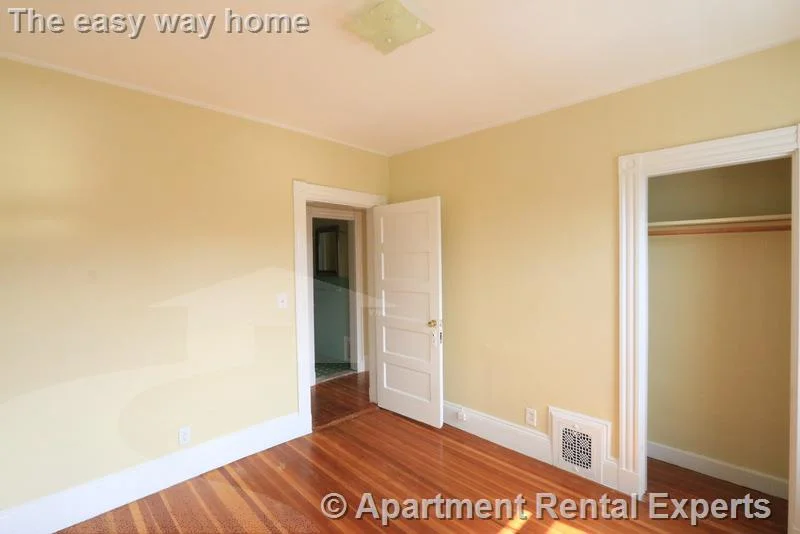 5 bed, 2 bath apartment for rent at 19 Park Ave Unit 3, Davis Square — photo 14 of 26