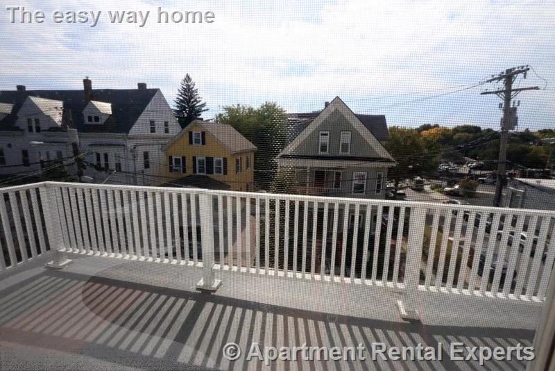 5 bed, 2 bath apartment for rent at 19 Park Ave Unit 3, Davis Square — photo 15 of 26