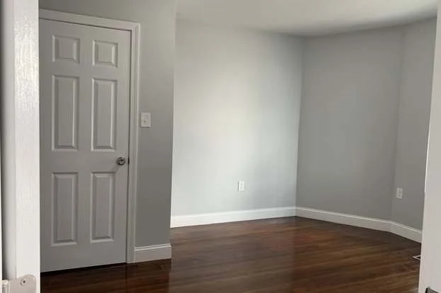 3 bed, 1 bath apartment for rent at 19 Park St Unit 1, Glenwood — photo 9 of 10
