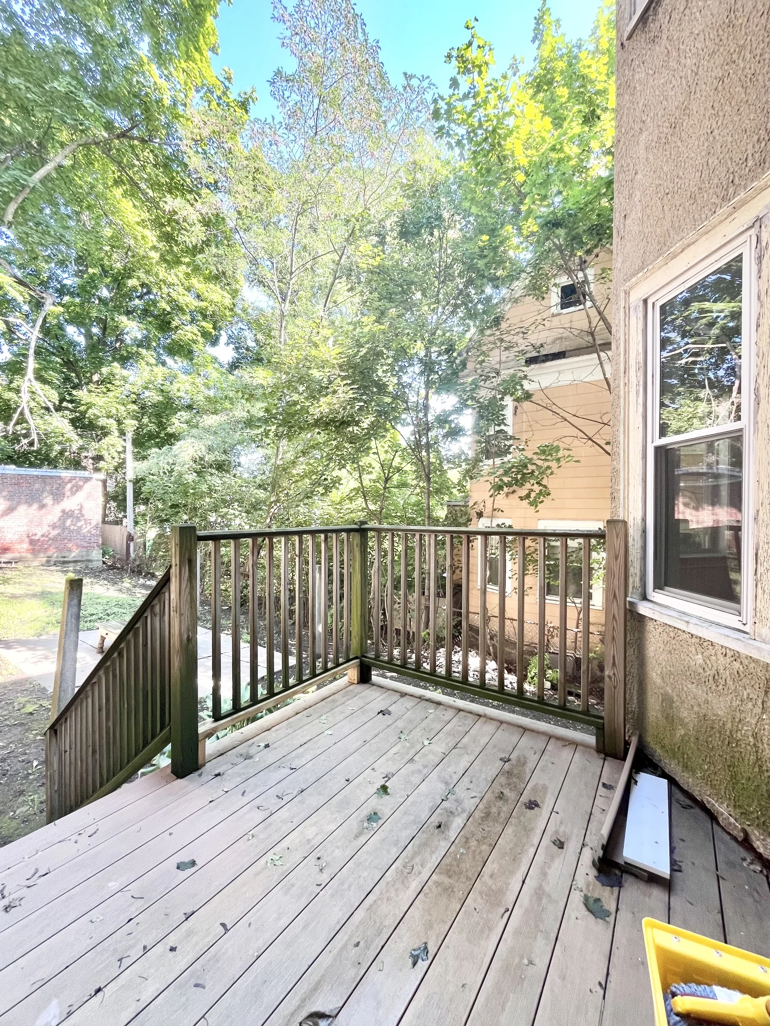 3 bed, 1.5 bath apartment for rent at 19 Park View St Unit 0, Roxbury — photo 13 of 14