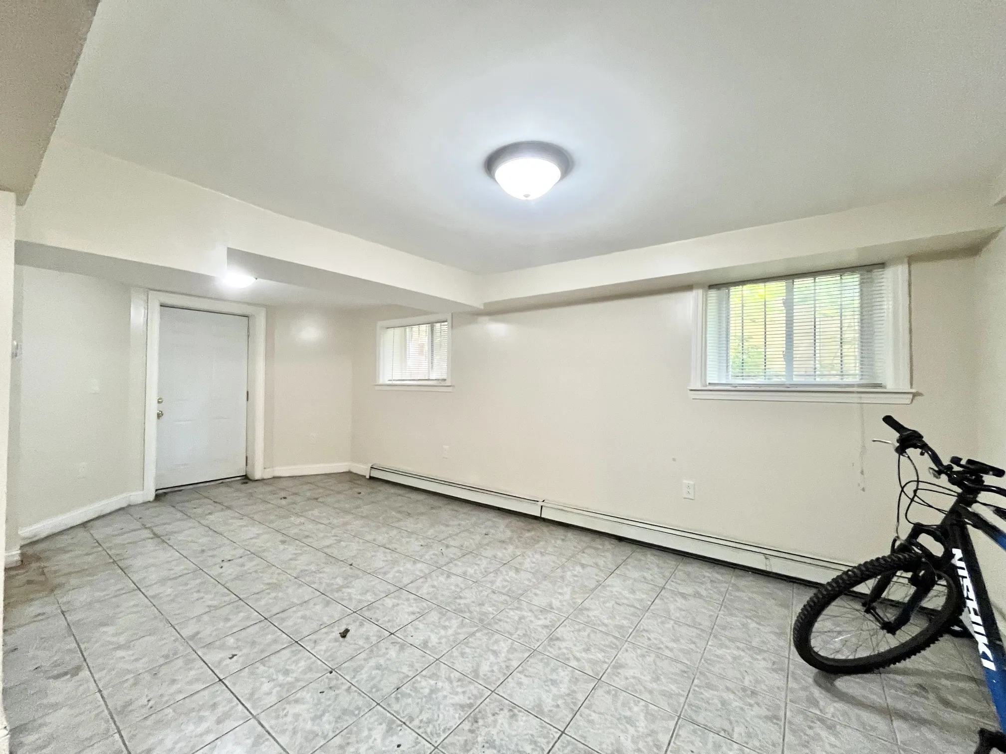3 bed, 1.5 bath apartment for rent at 19 Park View St Unit 0, Roxbury — photo 9 of 14