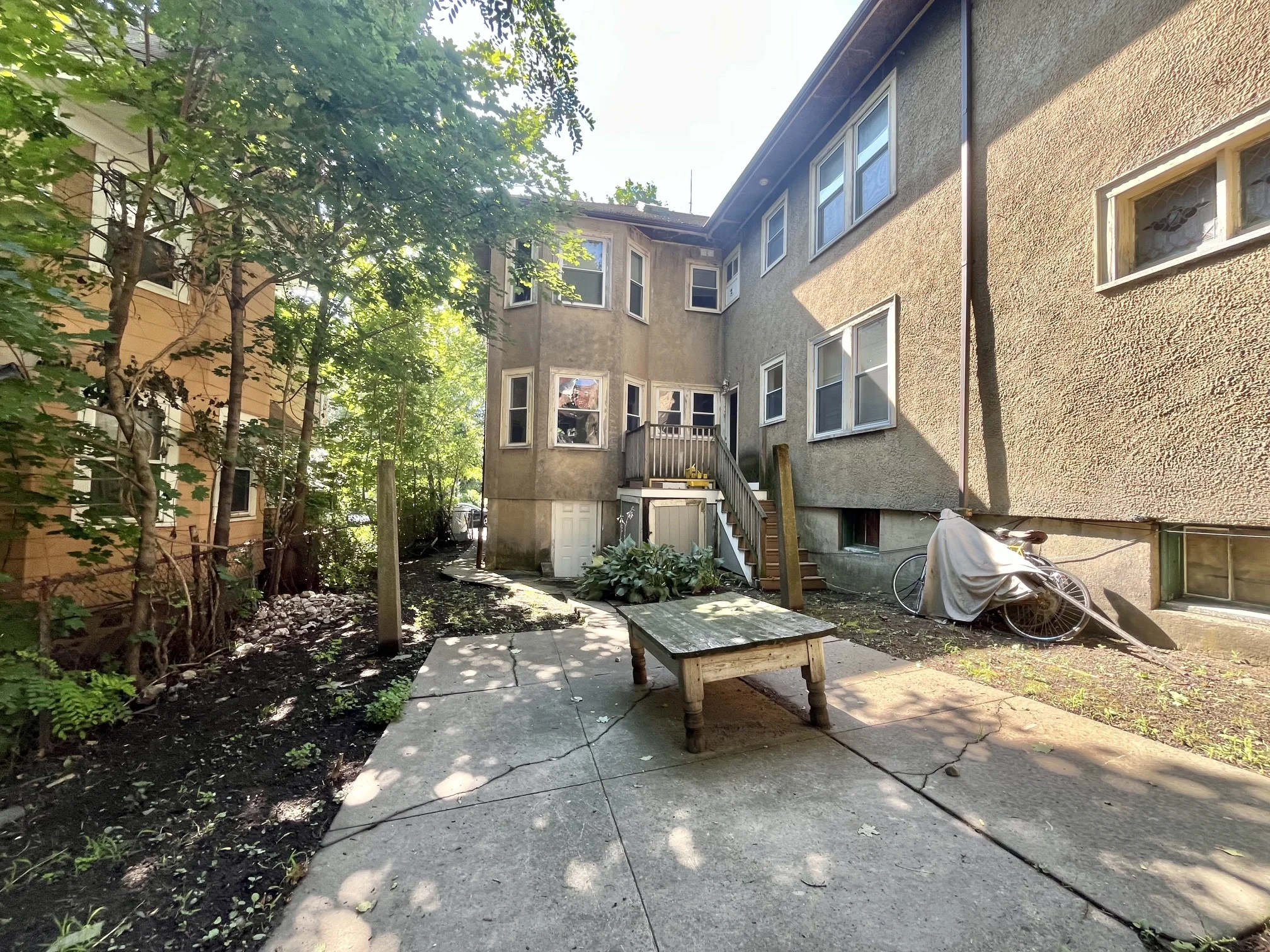 3 bed, 1.5 bath apartment for rent at 19 Park View St Unit 0, Roxbury — photo 14 of 14