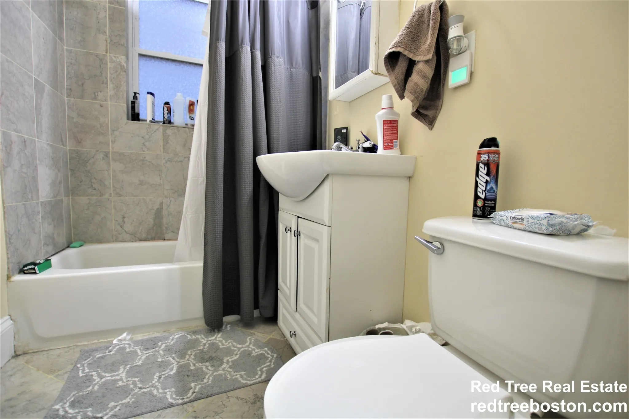 6 bed, 2 bath apartment for rent at 19 Parker Hill Ave Unit 1, Mission Hill — photo 15 of 33
