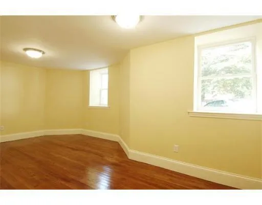6 bed, 2 bath apartment for rent at 19 Parker Hill Ave Unit 1A, Coolidge Corner — photo 13 of 20