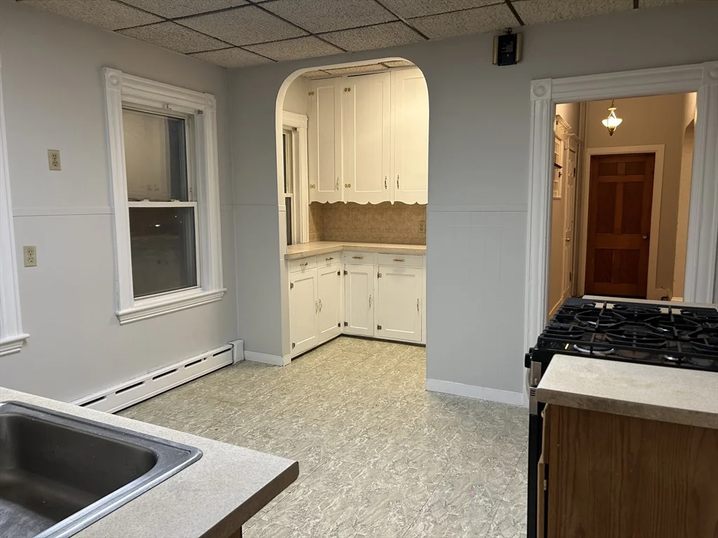 2 bed, 1 bath apartment for rent at 19 Pearl St Unit 2, Malden — photo 2 of 10