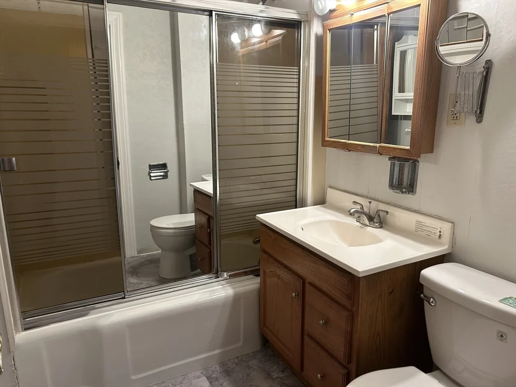 2 bed, 1 bath apartment for rent at 19 Pearl St Unit 2, Malden — photo 10 of 10