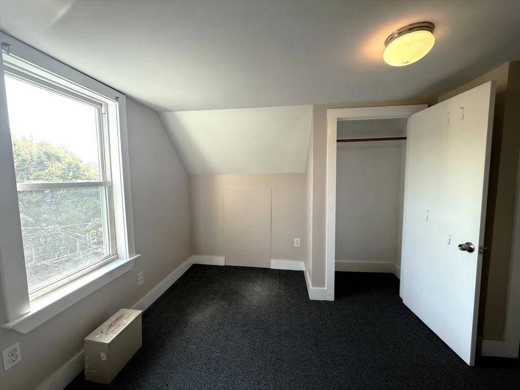 5 bed, 2 bath apartment for rent at 19 Perry St Unit 1, Ward Two — photo 25 of 28