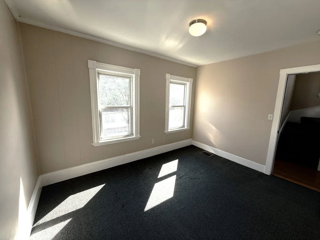 5 bed, 2 bath apartment for rent at 19 Perry St Unit 1, Ward Two — photo 19 of 28