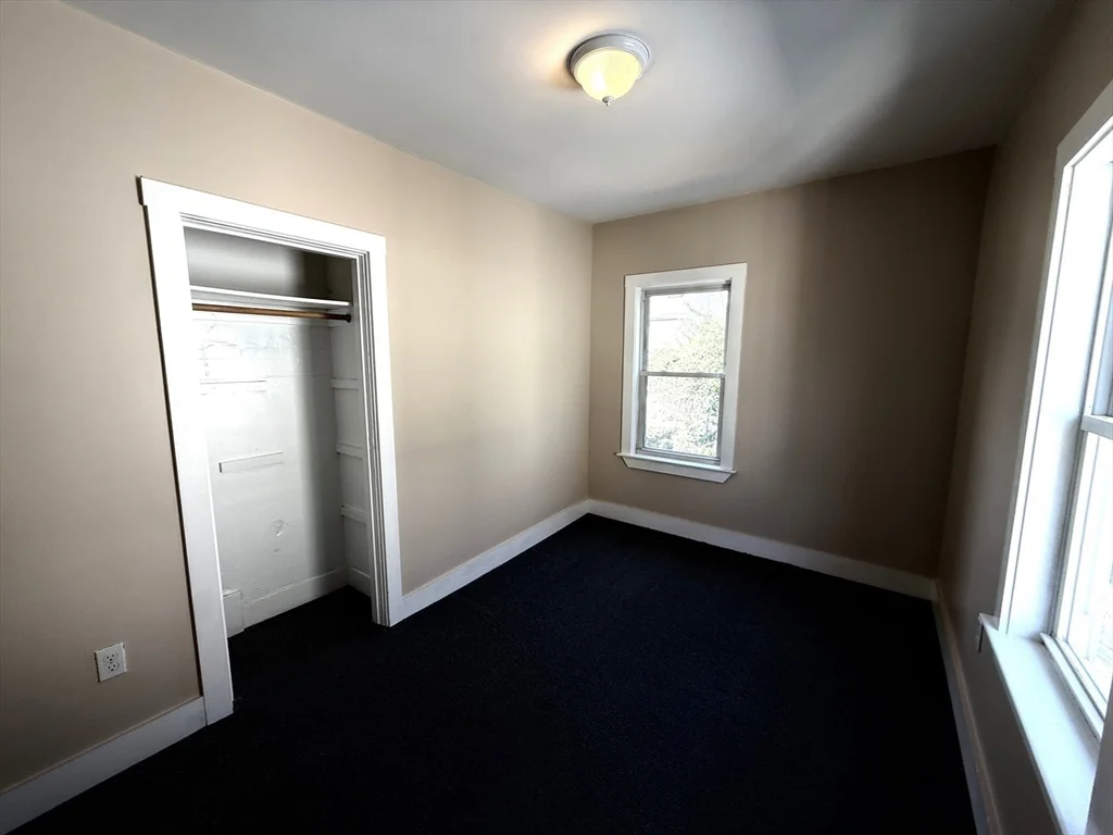 5 bed, 2 bath apartment for rent at 19 Perry St Unit 1, Ward Two — photo 16 of 28