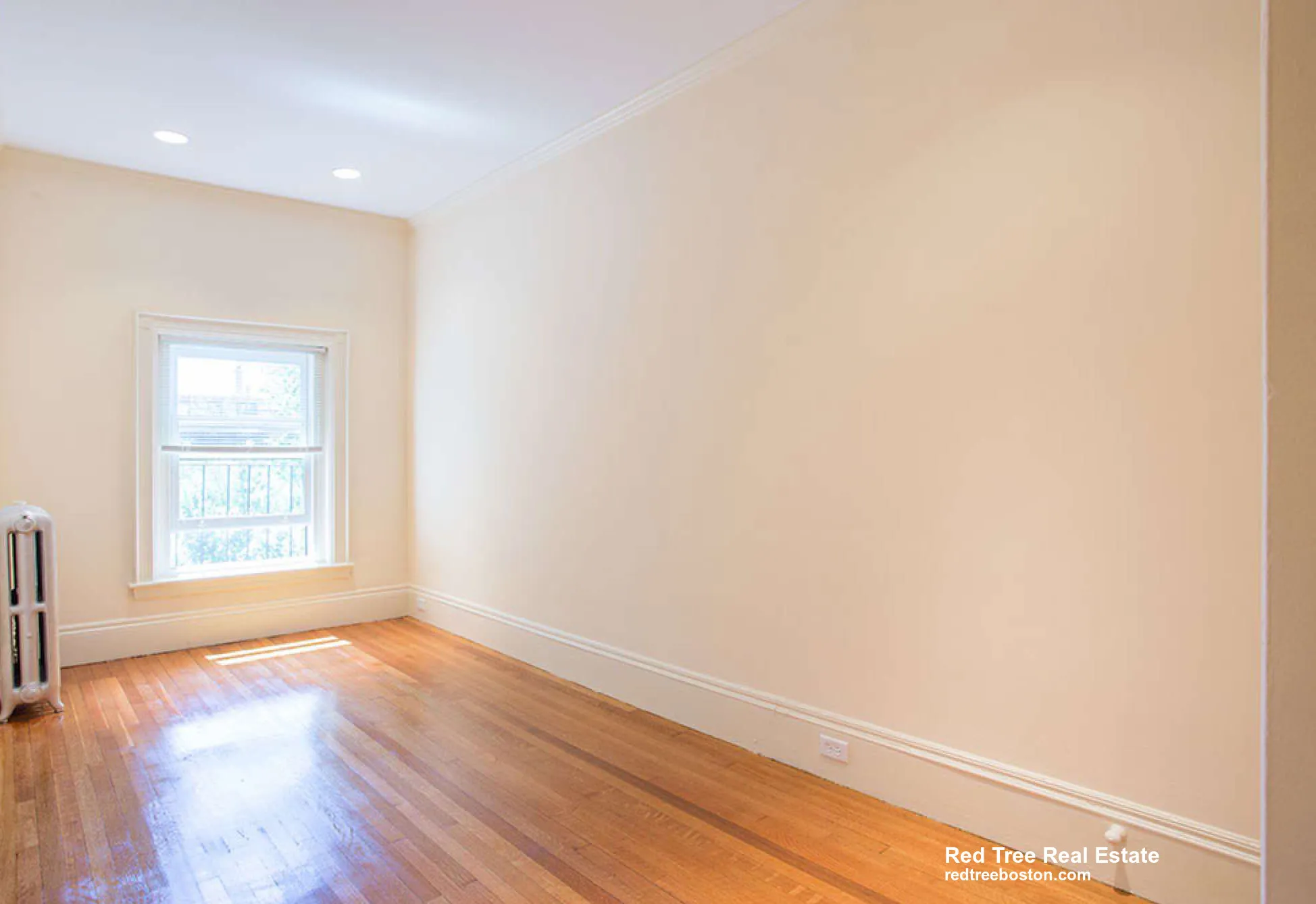 1 bed, 1 bath apartment for rent at 19 Peterborough St Unit 1, Fenway — photo 2 of 3