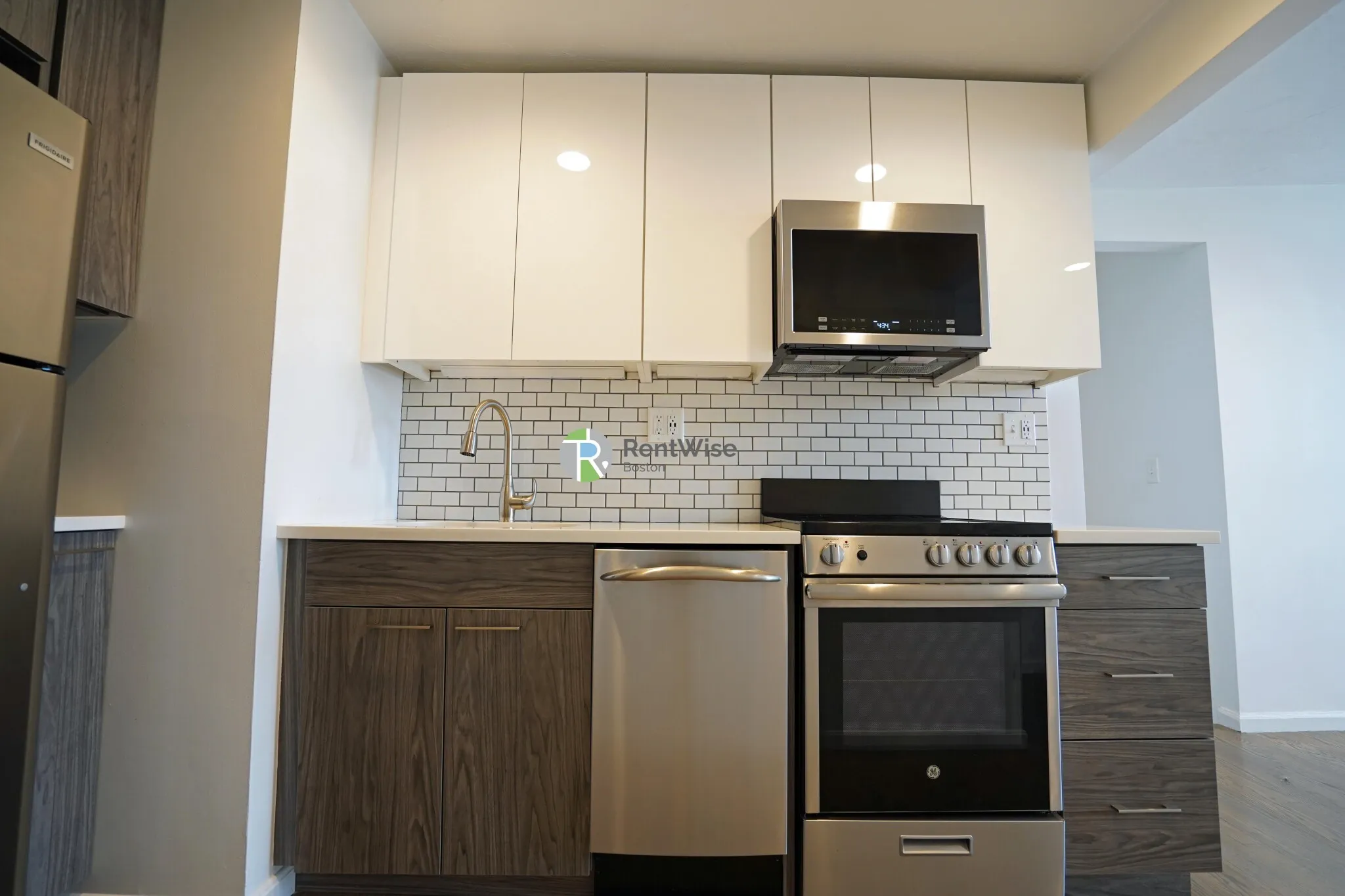 2 bed, 1 bath apartment for rent at 19 Peterborough St Unit 17, Fenway — photo 4 of 15