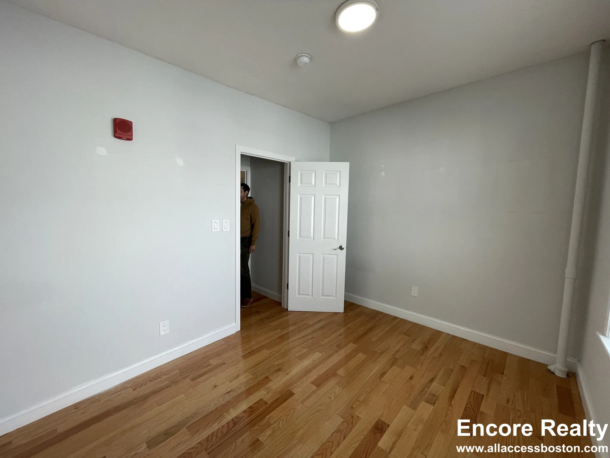 2 bed, 1 bath apartment for rent at 19 Peterborough St Unit 19-4, Fenway — photo 6 of 12