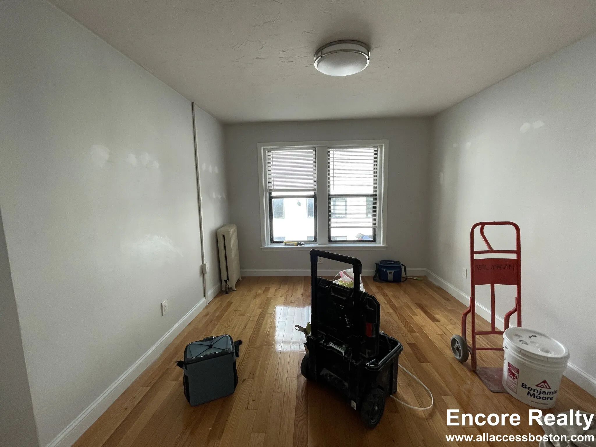 2 bed, 1 bath apartment for rent at 19 Peterborough St Unit 19-4, Fenway — photo 2 of 12