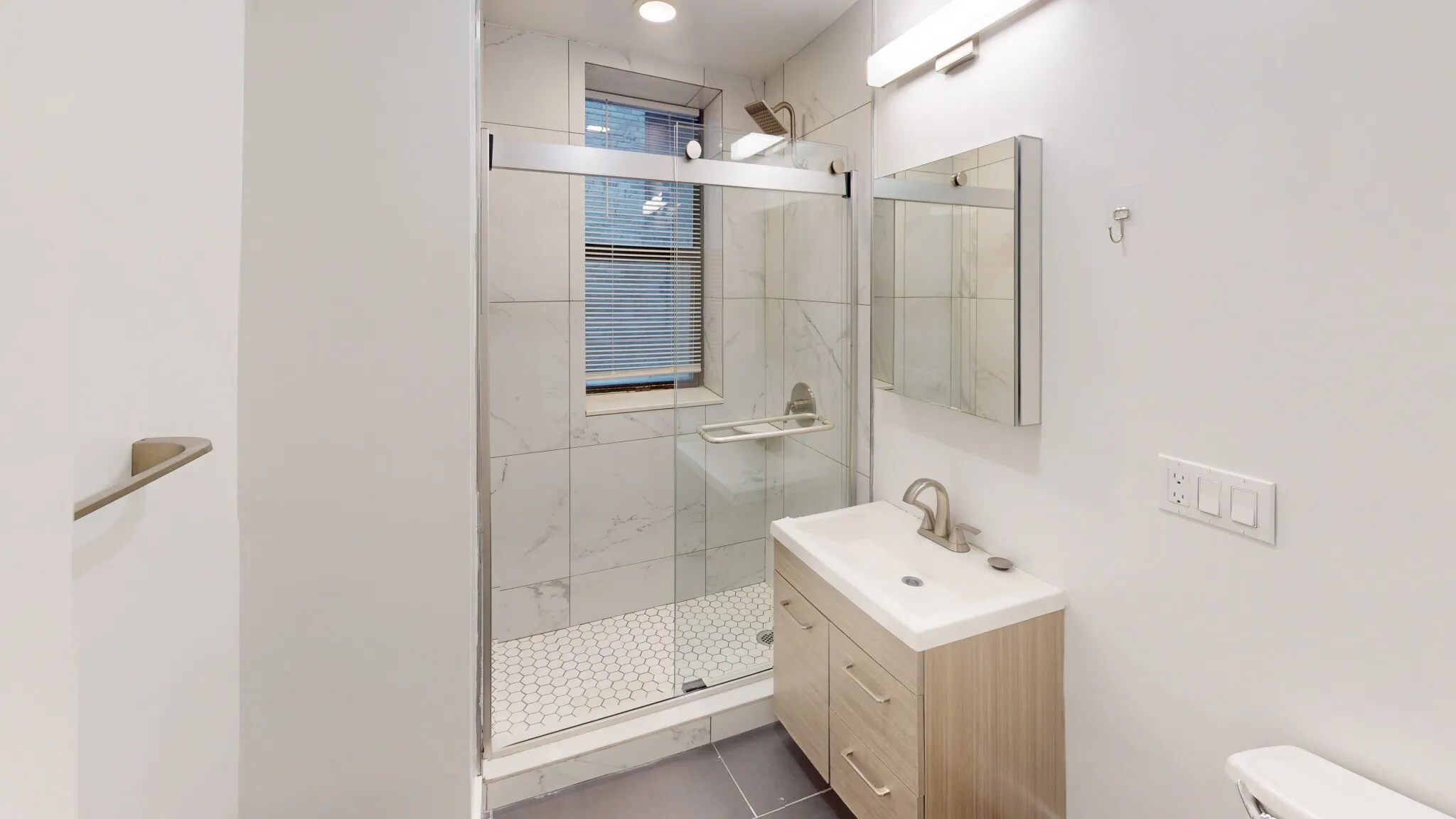 Studio bed, 1 bath apartment for rent at 19 Peterborough St Unit 2, Fenway — photo 4 of 5