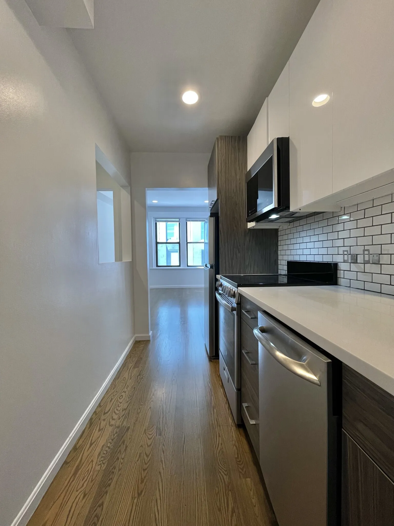 2 bed, 1 bath apartment for rent at 19 Peterborough St Unit 22, Fenway — photo 2 of 19