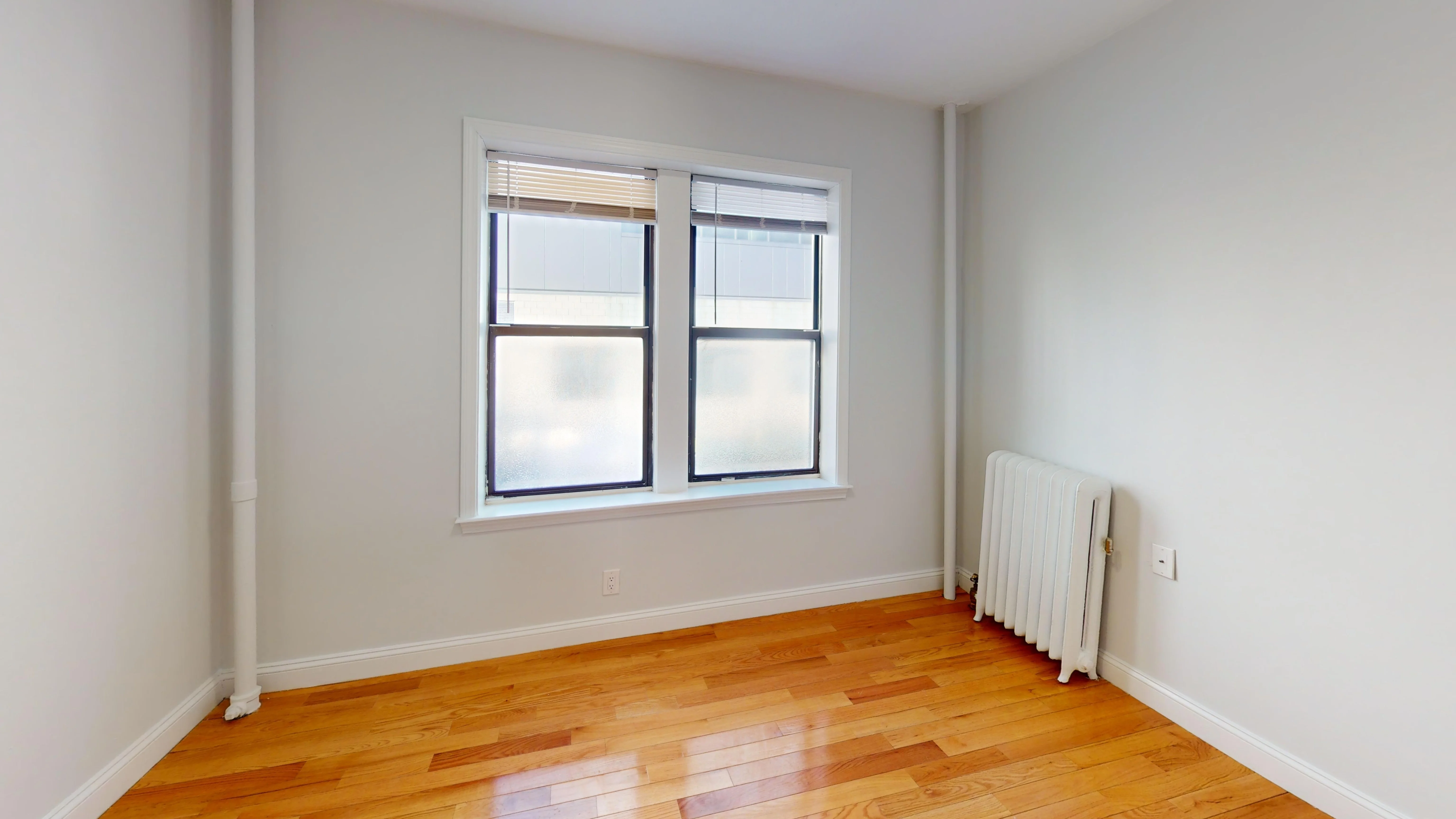 2 bed, 1 bath apartment for rent at 19 Peterborough St Unit 4, Fenway — photo 2 of 4
