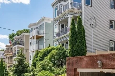 3 bed, 2 bath apartment for rent at 19 Peverell St Unit 3, Dorchester — photo 20 of 21
