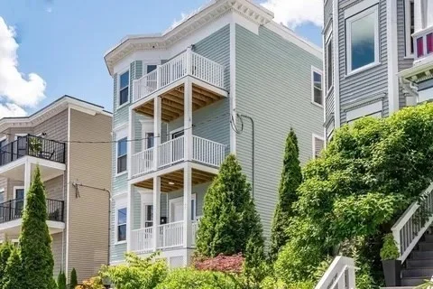 3 bed, 2 bath apartment for rent at 19 Peverell St Unit 3, Dorchester — photo 19 of 21