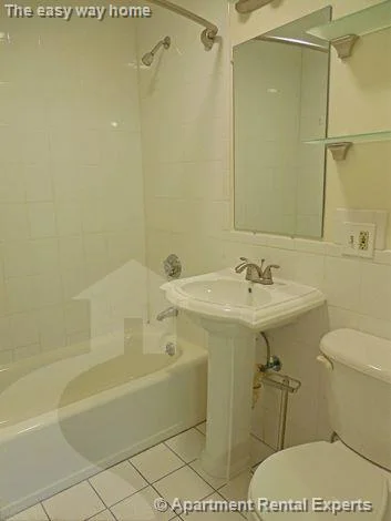 2 bed, 1 bath apartment for rent at 19 Pine St Unit 1, Central Square — photo 6 of 6