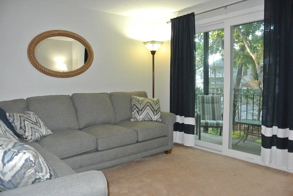 2 bed, 1 bath apartment for rent at 19 Pine St Unit G, Canton — photo 3 of 11