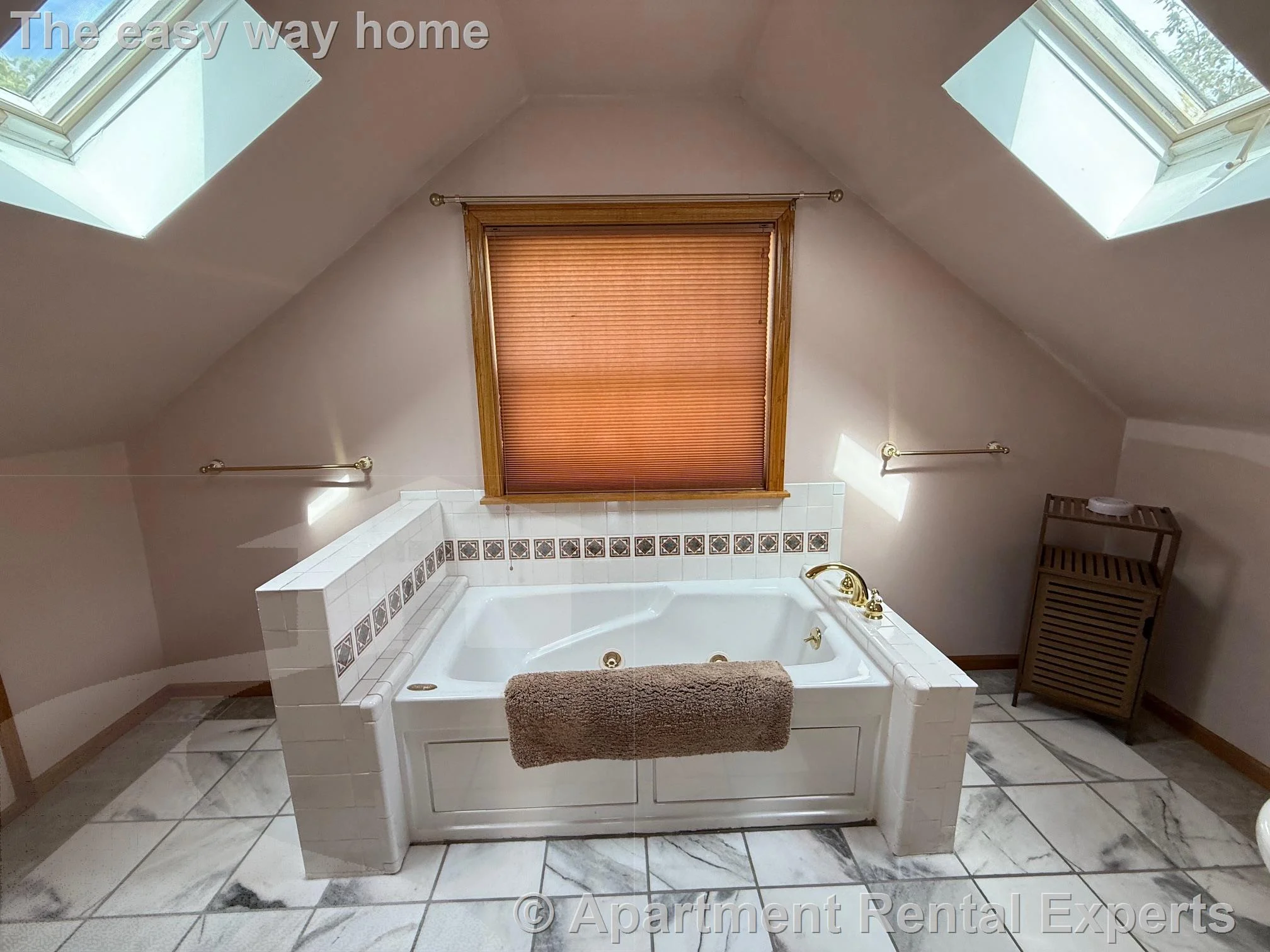 3 bed, 3 bath apartment for rent at 19 Pitman St, Porter Square — photo 21 of 28