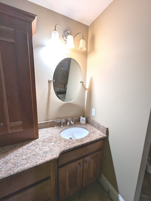 4 bed, 3 bath apartment for rent at 19 Plain St, Franklin — photo 17 of 32