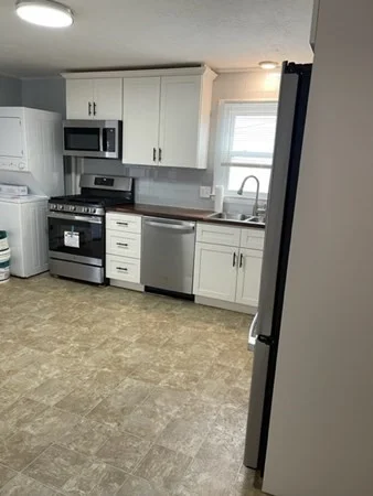 1 bed, 1 bath apartment for rent at 19 Pleasant St Unit 1, Ayer — photo 3 of 19