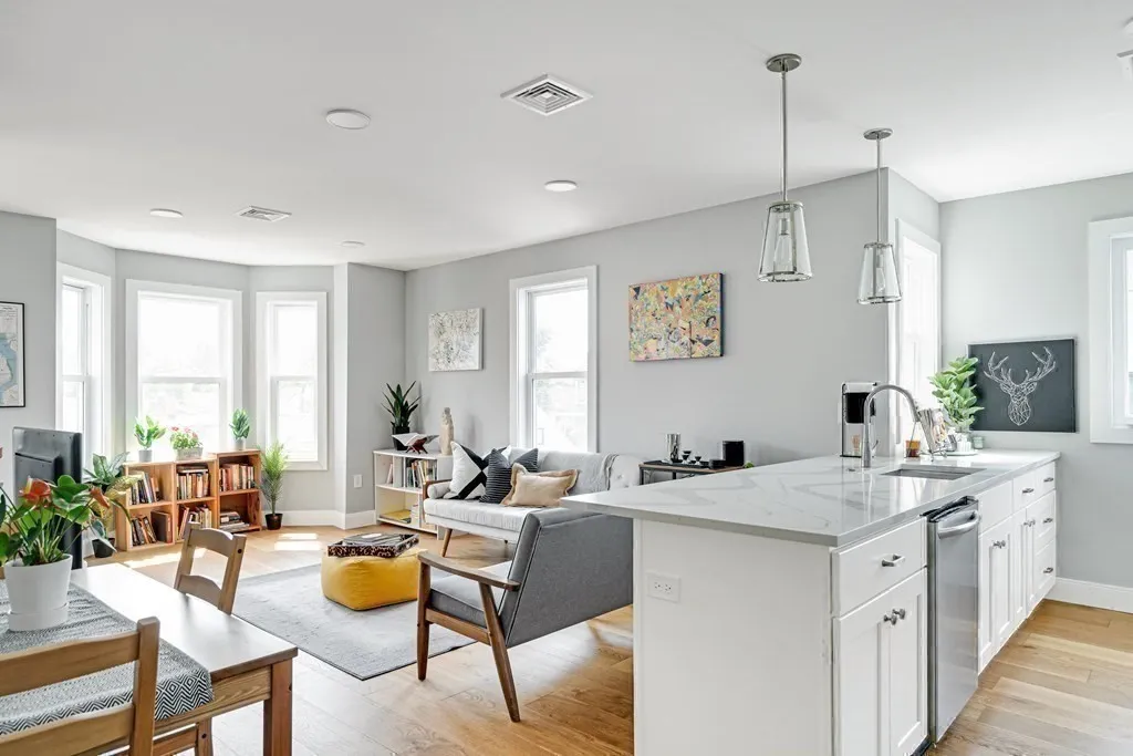 3 bed, 3 bath apartment for rent at 19 Plymouth St Unit 1, Wellington-Harrington — photo 3 of 27