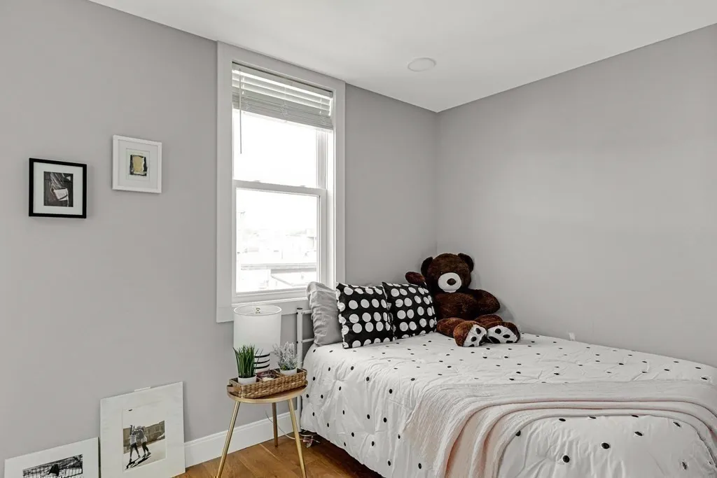 3 bed, 3 bath apartment for rent at 19 Plymouth St Unit 1, Wellington-Harrington — photo 11 of 27