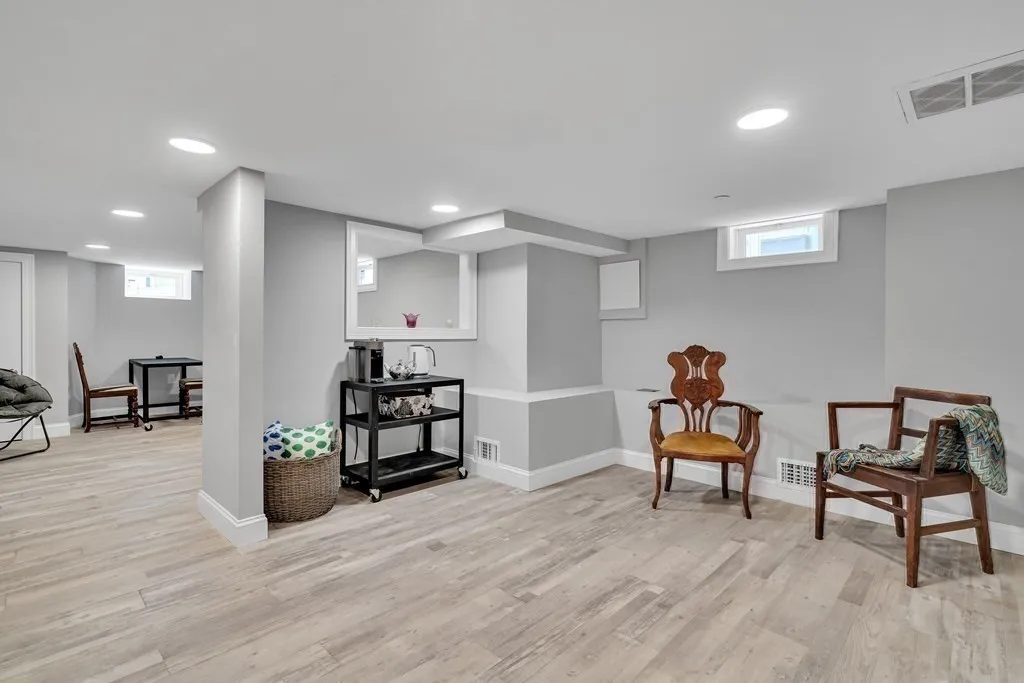 3 bed, 3 bath apartment for rent at 19 Plymouth St Unit 1, Wellington-Harrington — photo 14 of 27