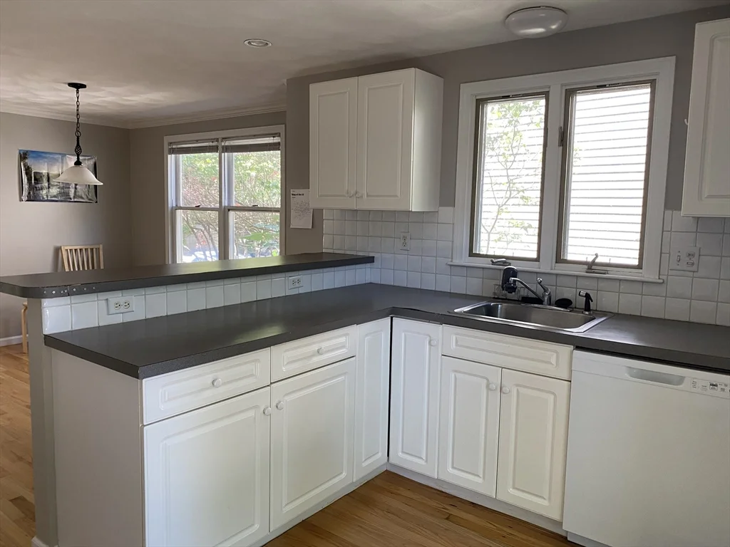 2 bed, 2 bath apartment for rent at 19 Prescott St Unit 19, Arlington — photo 6 of 15