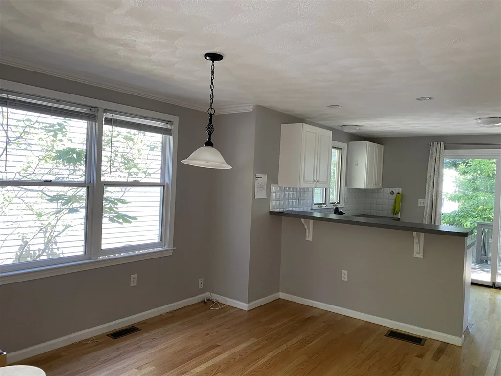 2 bed, 2 bath apartment for rent at 19 Prescott St Unit 19, Arlington — photo 4 of 15