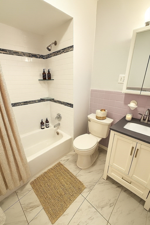 4 bed, 2 bath apartment for rent at 19 Princeton St , Unit 2, East Boston — photo 10 of 11