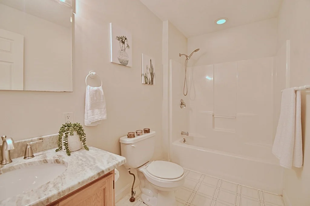 3 bed, 3 bath apartment for rent at 19 Ptarmigan Dr Unit 19, Shrewsbury — photo 31 of 42