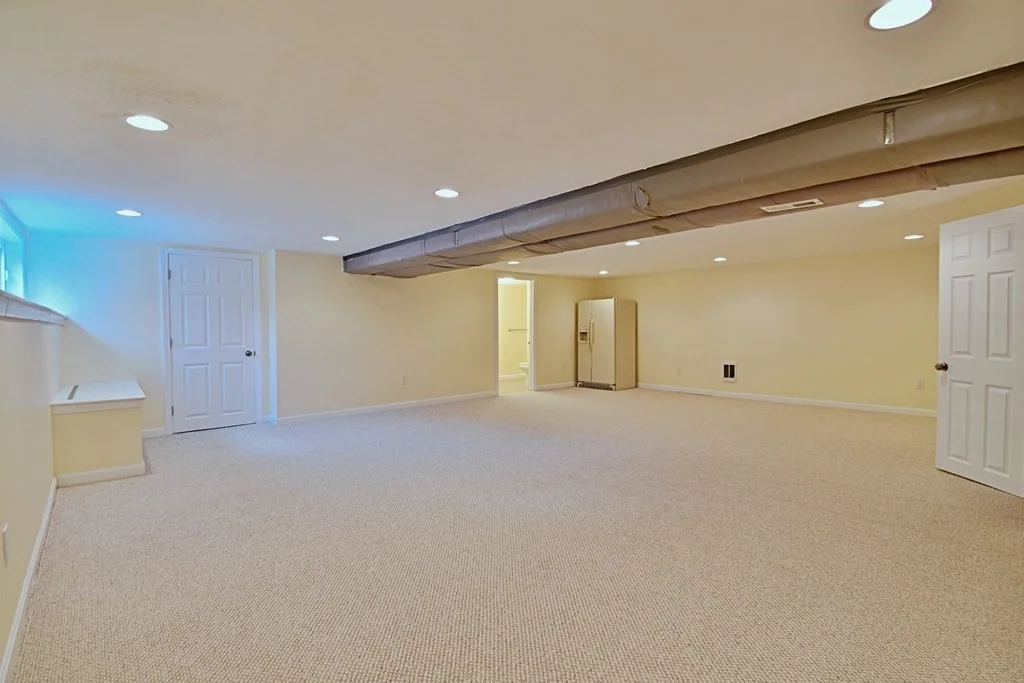 3 bed, 3 bath apartment for rent at 19 Ptarmigan Dr Unit 19, Shrewsbury — photo 32 of 42