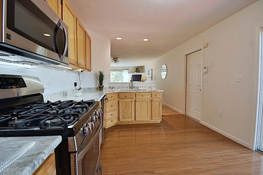 3 bed, 3 bath apartment for rent at 19 Ptarmigan Dr Unit 19, Shrewsbury — photo 12 of 42