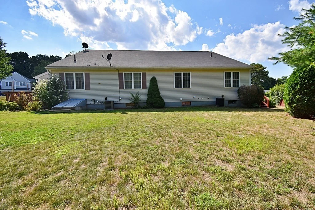 3 bed, 3 bath apartment for rent at 19 Ptarmigan Dr Unit 19, Shrewsbury — photo 42 of 42