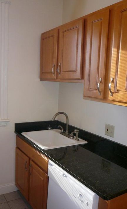 Studio bed, 1 bath apartment for rent at 19 Queensberry St Unit 26, Fenway — photo 2 of 3